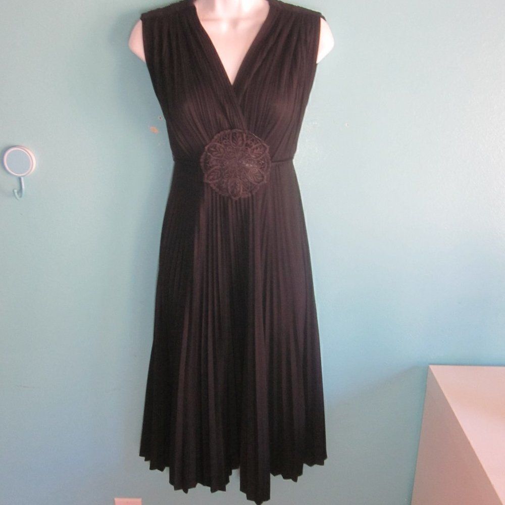 J T Dress Co by Jody  - VINTAGE 1960's Fit & Flare - Fits 27" Waist  Size XS